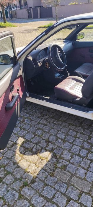 Toyota Corolla, carro robusto.