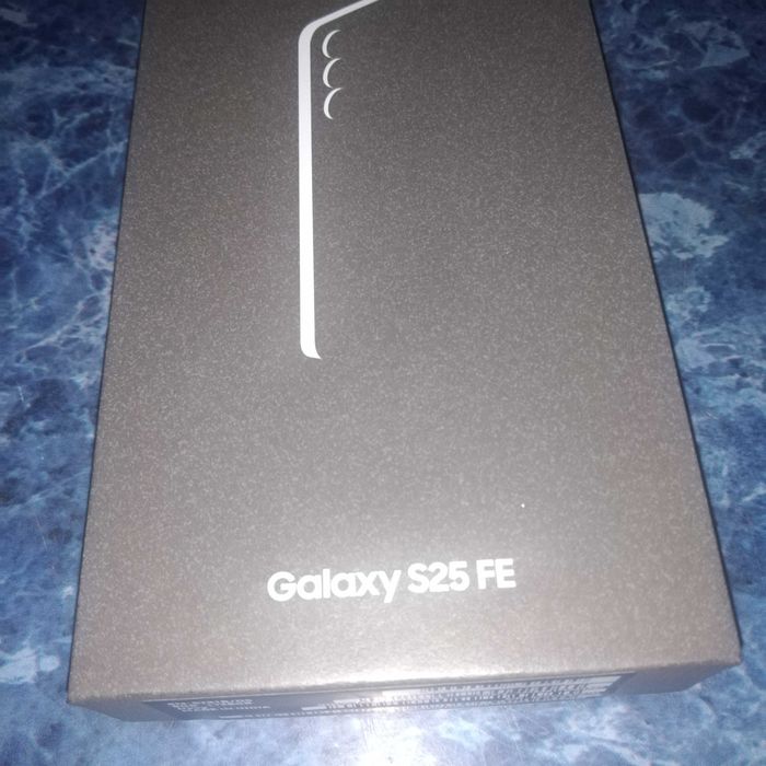 Samsung Galaxy s25 FE