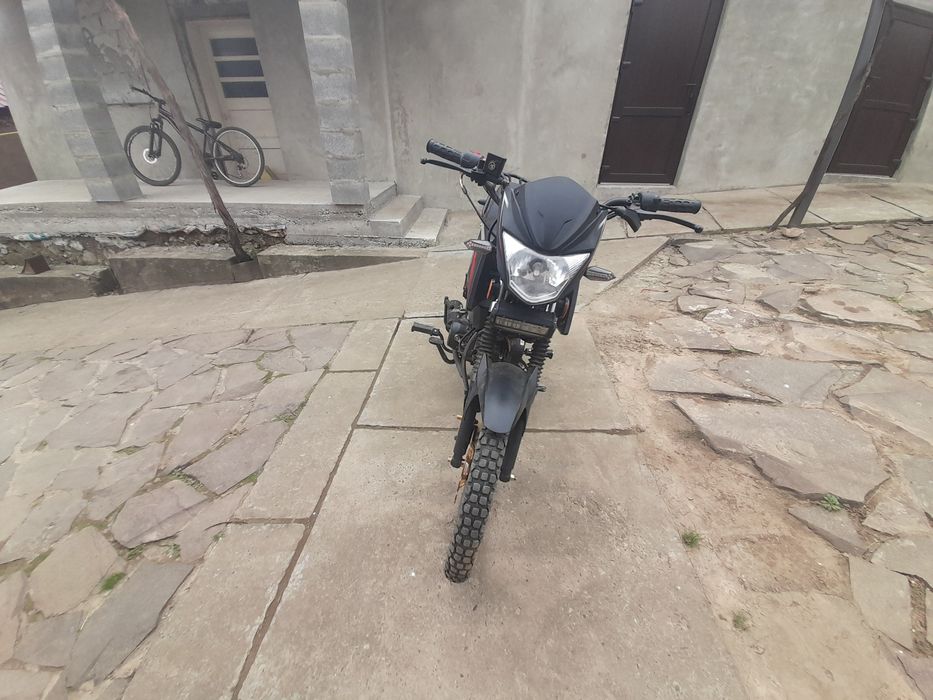 Продам мотоцикл SPARK SP125C-2CDN 30000 без торга
