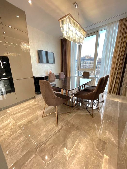 Апартаменты, 22 эт  Вид на Днепр. Панорамные окна в пол. Смарт плаза