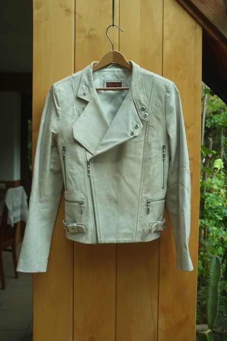 piękna biała ramoneska skórzana rockowa kurtka Vintage