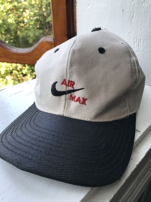 Кепка Nike  колір беж