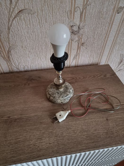 Люстра,светильники