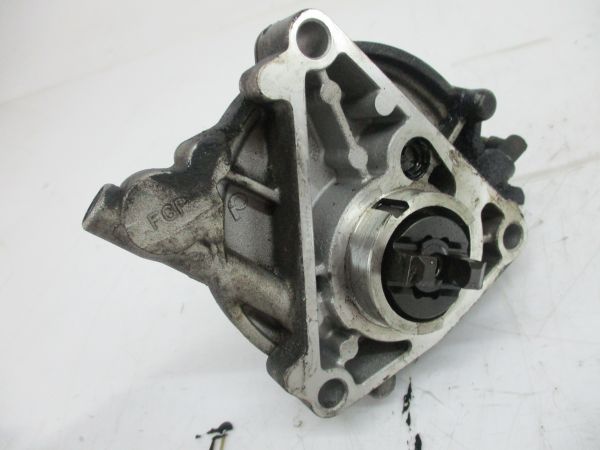 Depressor dos travões / bomba de vácuo OPEL Astra H Hatchback (L48)