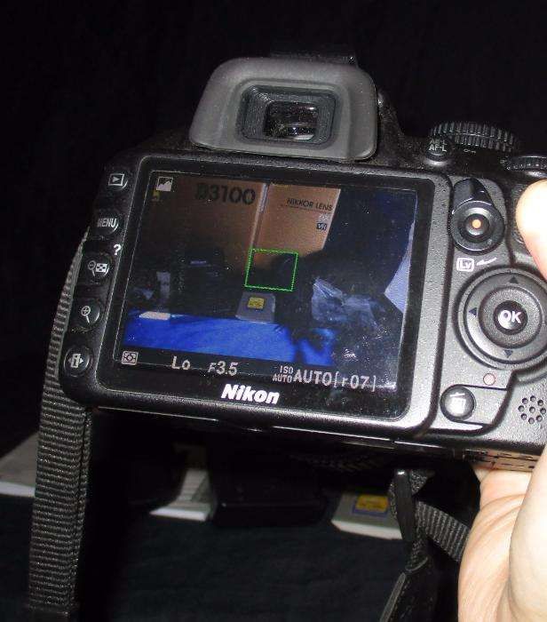 Máquina Fotográfica Digital SLR Nikon D3100 objectiva 18-105 mm