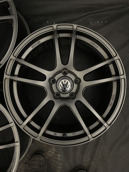 Диски R18 5x112 Et45 8J. Volkswagen Passat B8 B7 NMS Jetta Audi A6 A4