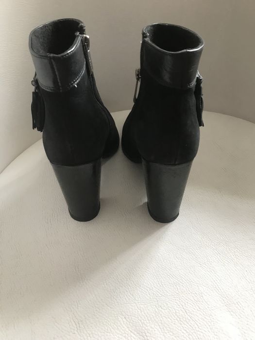 Botki damskie zamszowe Lasocki r. 38/24