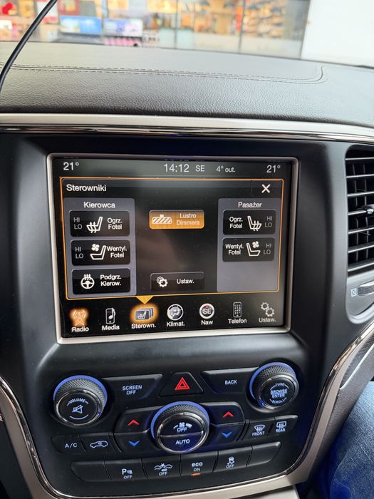 Jeep Grand Cherokee Overland Summit polski salon