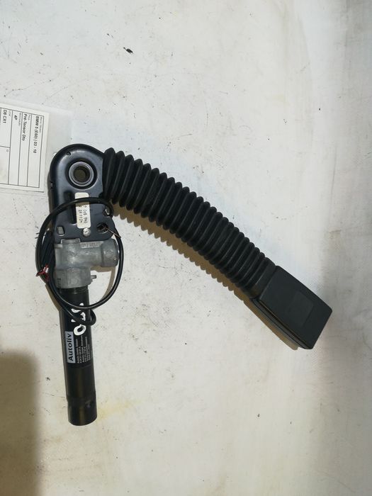 Pré-tensor cinto frente direito BMW 5 (E60)