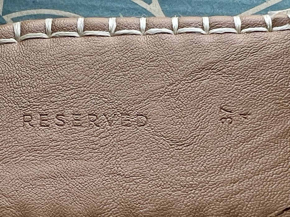 Женские шлепанцы Reserved.