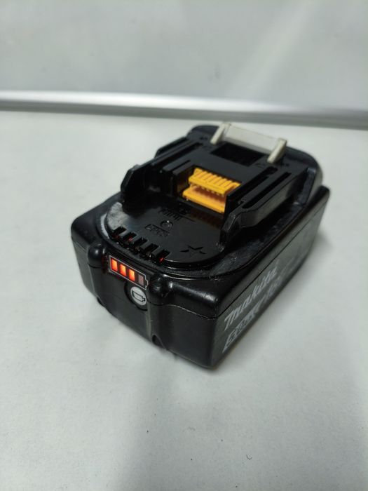 Oryginalna bateria Makita 5.0Ah BL1850B. 

O tym że bateria jest orygi