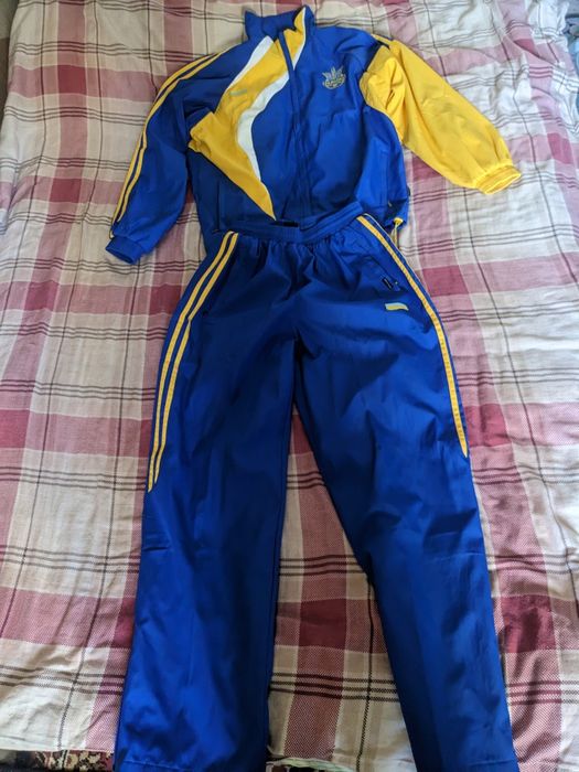 Комтюм спортивный