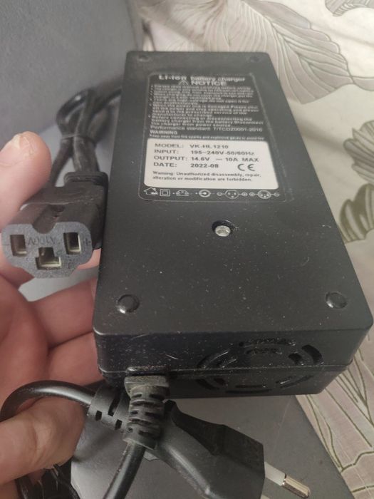 Зарядное устройство для 12в 10А для LiFePO4 аккумуляторов