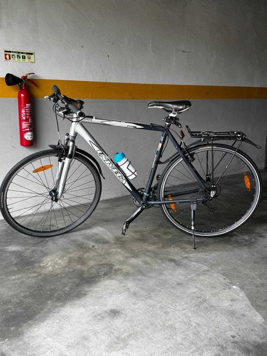 Vendo duas Bicicletas em bom estado.