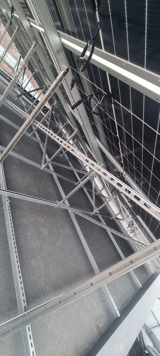 Монтаж сонячних панелей та сонячних станції