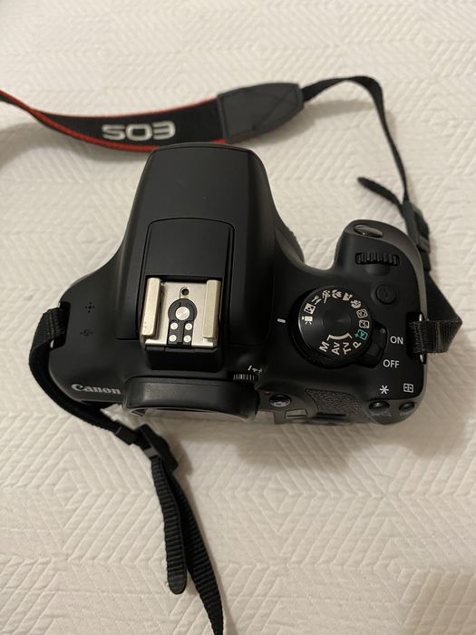 Canon EOS 1300 D
