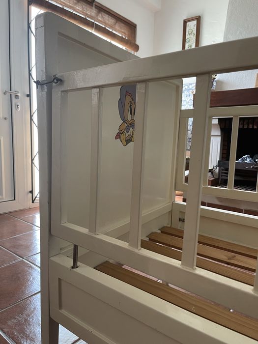 Berço de bebé e criança