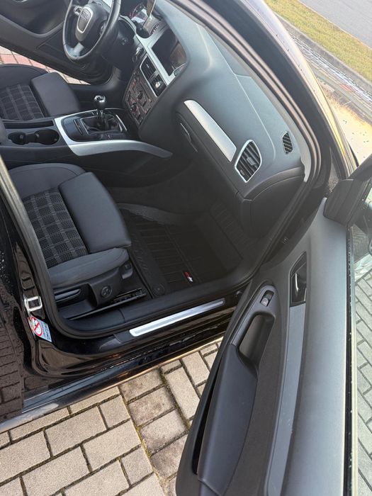 Audi a4 2.0 tdi Ledy Navi Alu Pdc Bdb Stan Serwisowana Okazja Cenowa