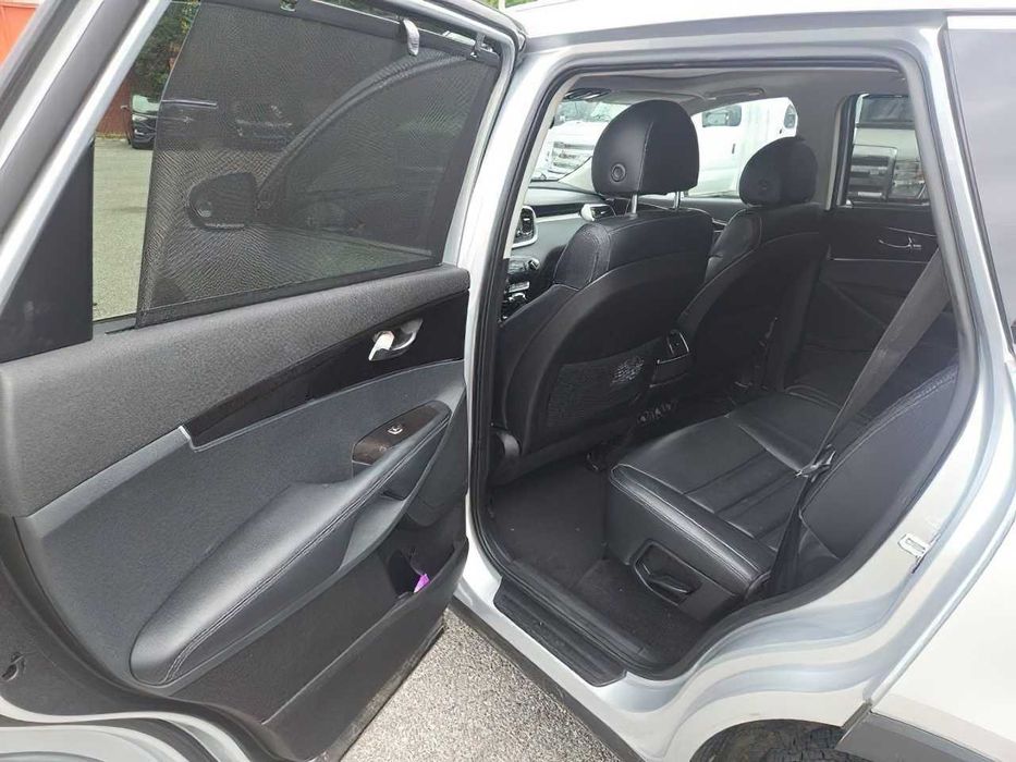 Kia Sorento EX      2018