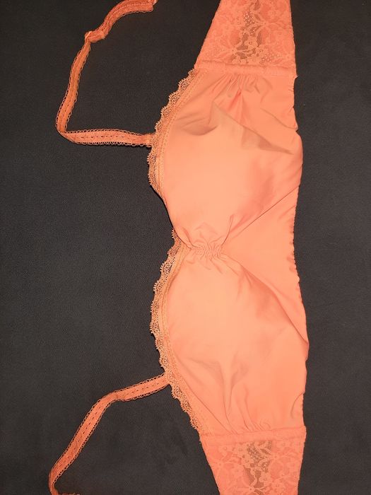 Biustonosz 75B Benotti