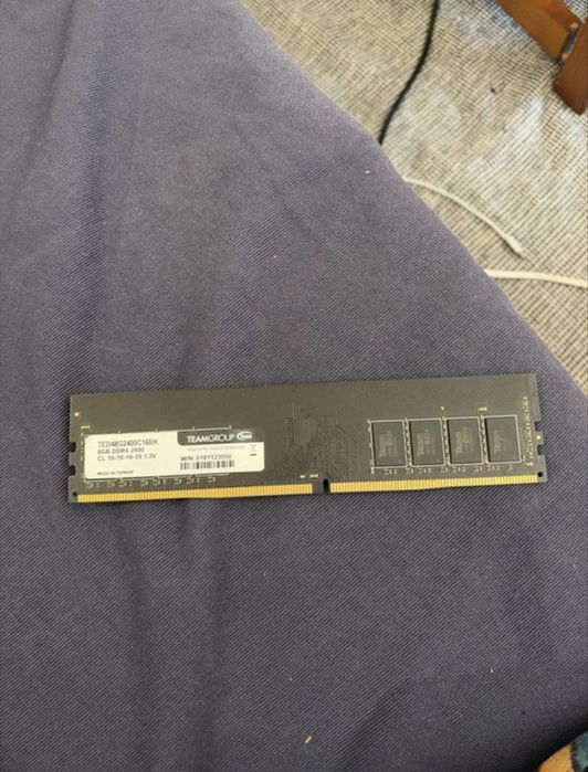 Teamgroup DDR4 8gb ram 2400 MHz