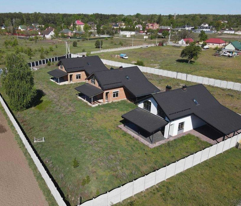 Будинки для життя та комерційної діяльності! 5 ділянок, 3 готових будинки 170 м2, 60 соток, 125 кВт