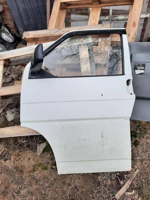 Продам двері на Т4