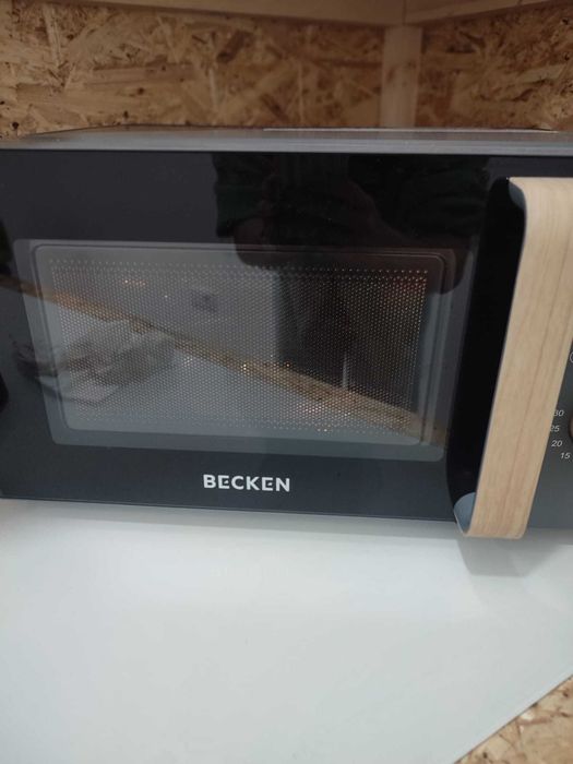 microondas becken504682188616519681