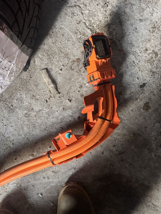 Tesla model s 2021 проводка + порт зарядки + блок