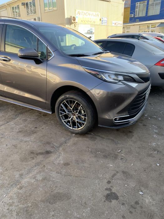 5x114.3R19 8J ET:40 DIA:72.6 Нові оригінальні диски Borbet BY