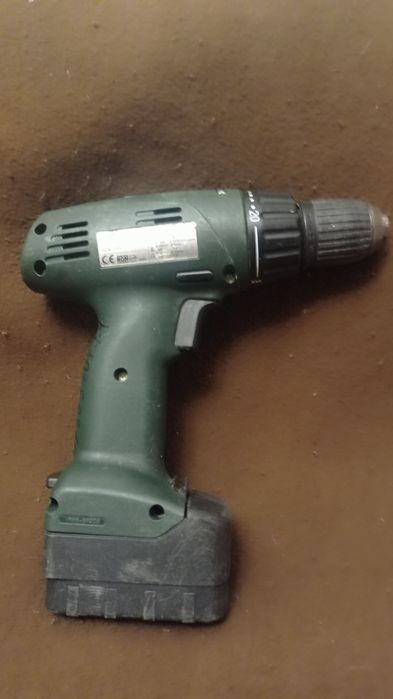 Шуруповёрт " Metabo" BST-12 Impuls 12v