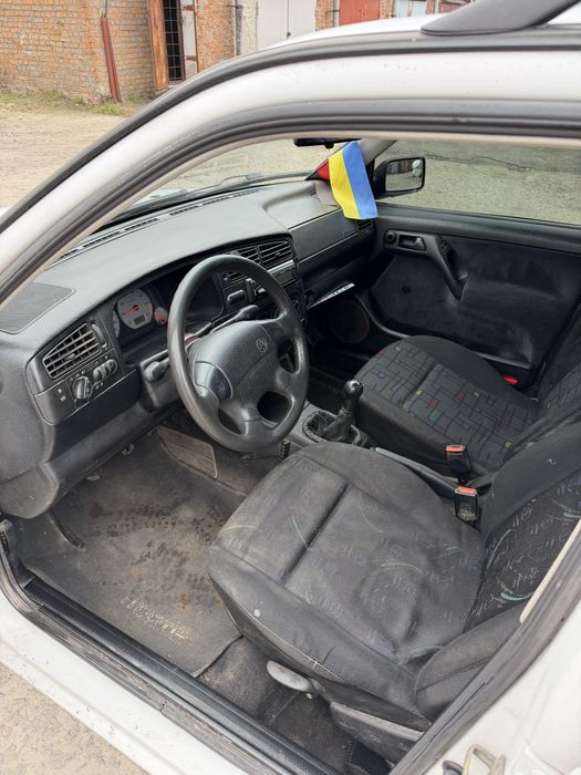 Легковий автомобіль Volkswagen Golf 3 Газ/бензин