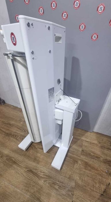 Magiel elektryczny Miele B 895 D | Funkcja pary | Szer.83cm