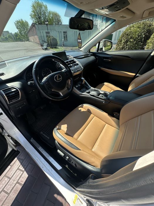 Продам Lexus NX200t 2017 2.0t бензин полный привод