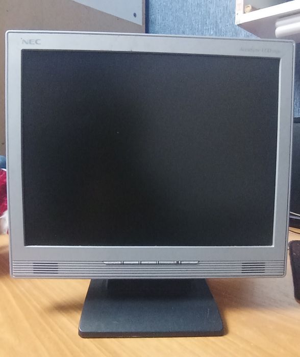 Монитор NEC LCD51VM-BK