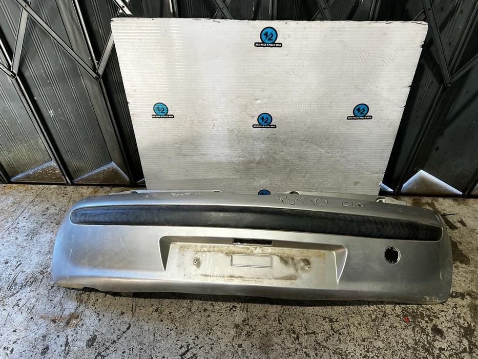 Parachoques traseiro Fiat Punto 2001