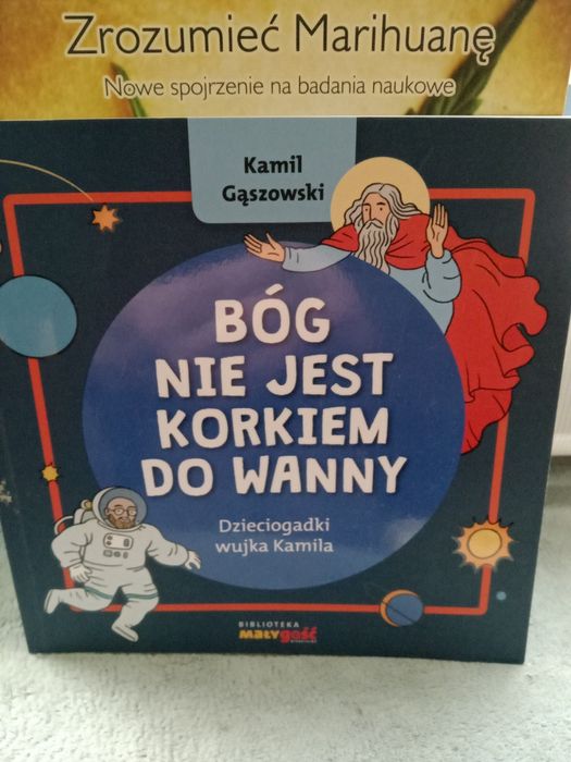 Bóg nie jest korkiem do wanny , Kamil Gąszowski.