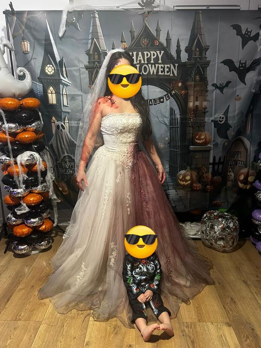 Strój karnawałowy rozm. 36/38 suknia panny młodej/ zombie/ krwawa pann