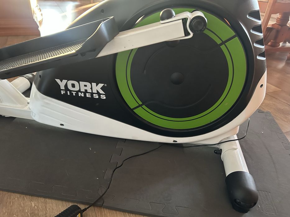 Dwufunkcyjny Orbitrek/Trenażer York Fitness Active 120