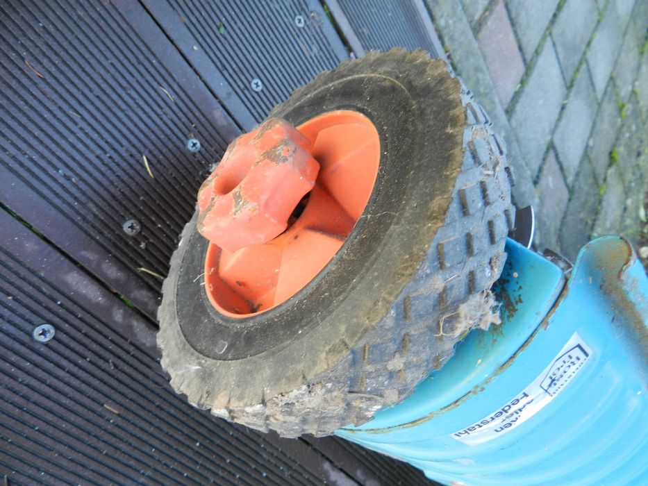 Wertykulator Combi system do trawy pod silnik na kółkach 32 cm