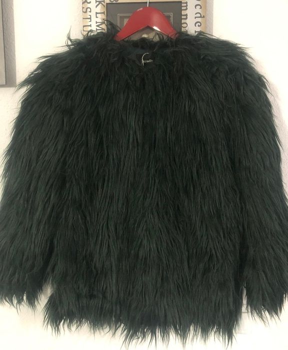 Брендовый модный полушубок Stradivarius