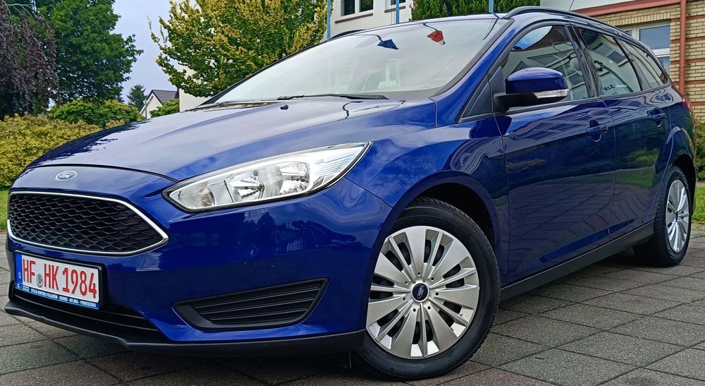 Ford Focus *Pełny Serwis*NAVI*KLIMA*Niski Przebieg+Przepiękny Kolor+PERFEKCYJNY!