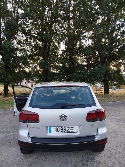VW Touareg R5 Automático