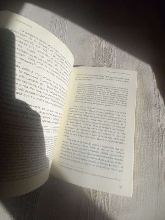 Semilhos Estudos de Língua e Cultura Mirandesas