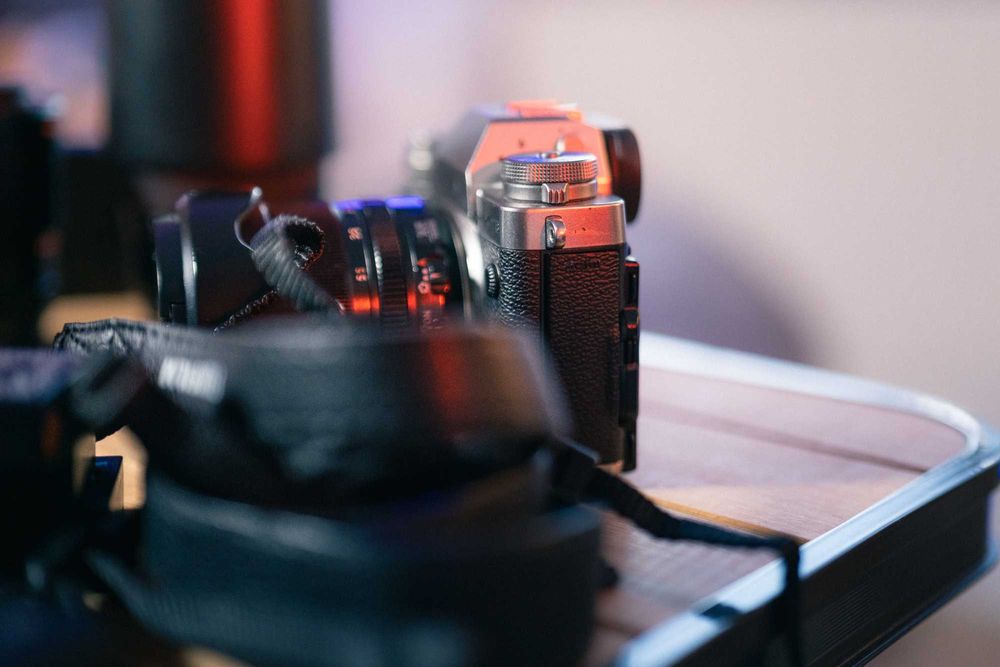 Pack Fujifilm X-T3 + 3 lentes + Fringer EF-FX Pro II + cage + baterias