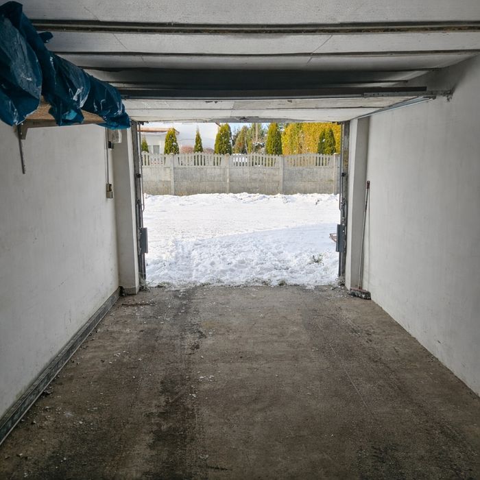 Sprzedam garaż z prądem Wojska Polskiego