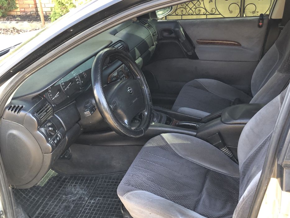 Opel Omega 2.0 бенз.1997г