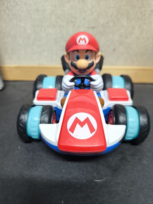 Carrinho do Mario Kart
Carrinho do personagem Mario, pronto para acele