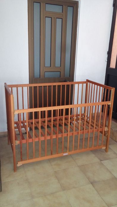 Berço de Bebé em Madeira