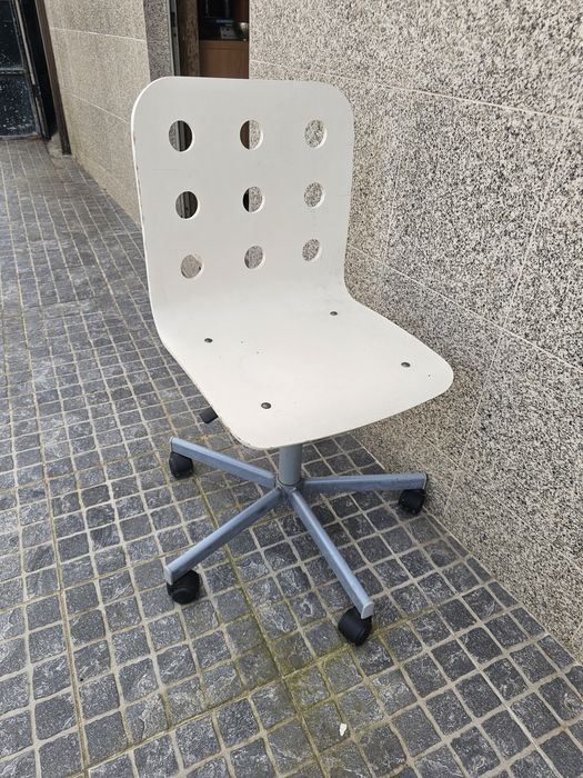 Secretaria e cadeira